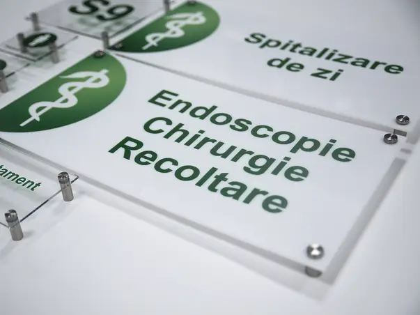 placuta personalizata logo text adresa firma ta print uv s12