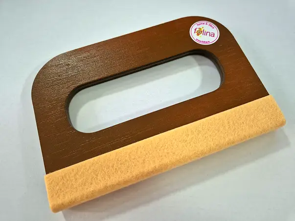 racleta din lemn cu cap de pasla 1