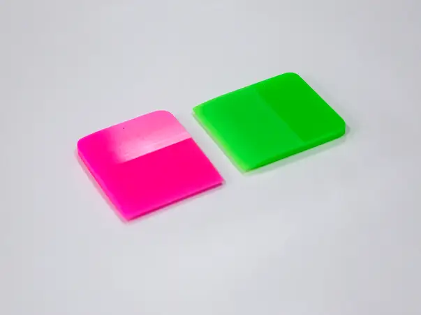 racleta profesionala din tpu roz pentru colantarea auto sau a altor suprafe e 4