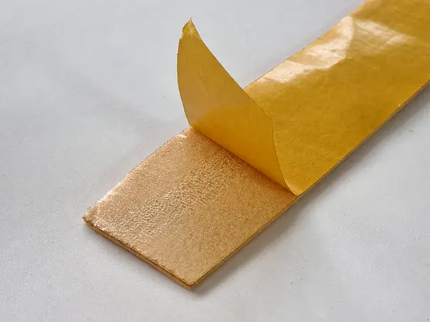 rola din pasla grosime 2mm autoadeziva 2