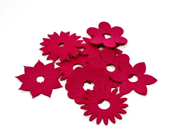 set 10 decoratiuni creative din pasla cu flori magenta pentru activitati craft s00