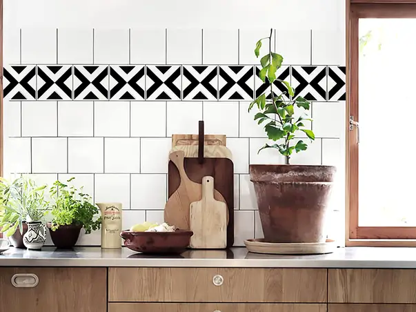 set 18 stickere faianta folina dungi negre