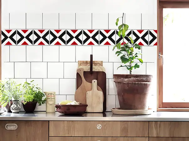 set 18 stickere faianta folina model geometric rosu si negru