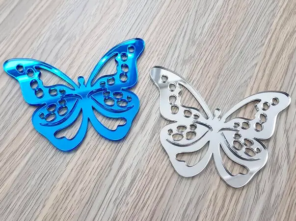 set 2 stickere oglinda fluturi argintiu si albastru