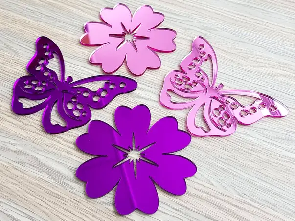 set 4 stickere oglinda clara roz