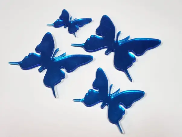 set 4 stickere oglinda fluturi albastri