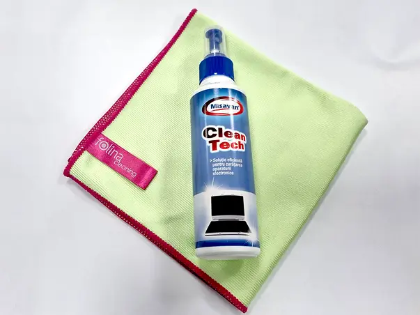 set de curatare afisaje display laveta microfibra si solutie 1