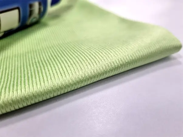 set de curatare afisaje display laveta microfibra si solutie 2