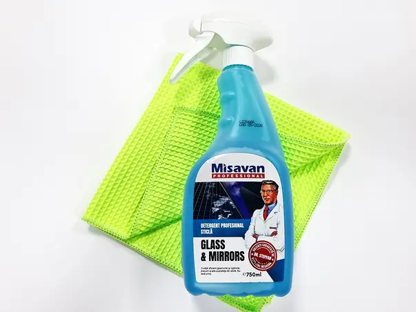 set de curatare geamuri si suprafete sticla laveta microfibra si solutie 44