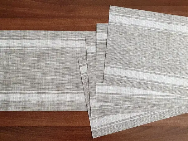 set napron si 4 placemats gri