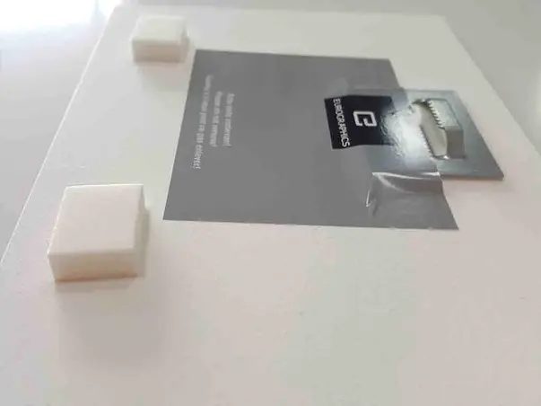 sistem prindere tablou sticla