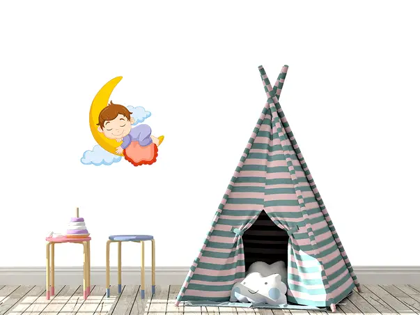 sticker baiat dorming pe luna folina 50cm 1