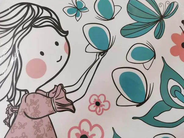 sticker camera copii fetita cu fluturi