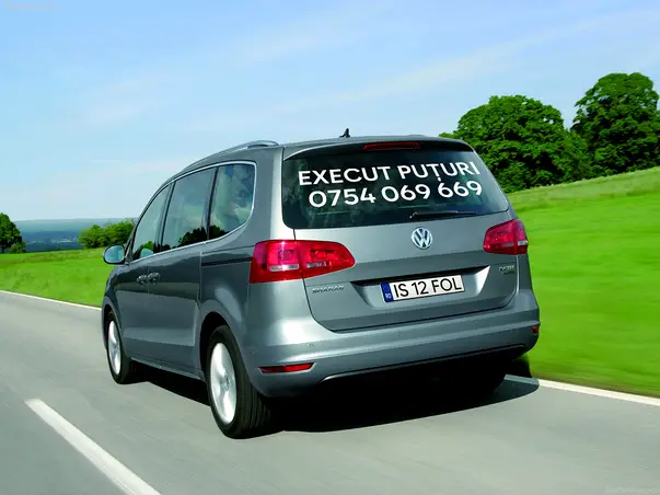 sticker firma personalizat cu litere sau logo reclama pe masina ta 2 randuri s7