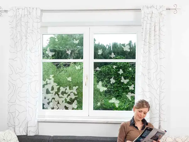 sticker geam fluturi