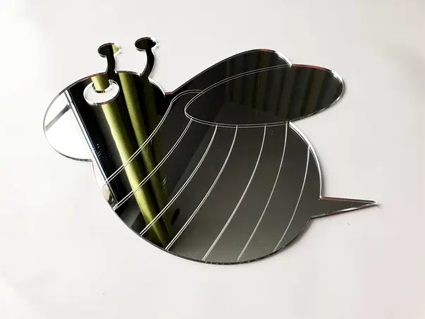 sticker oglinda albina