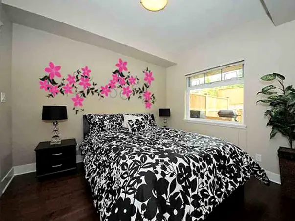 sticker perete ghirlanda flori roz