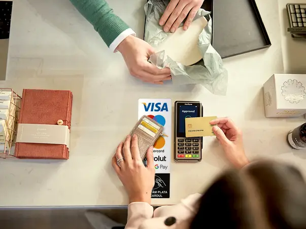 sticker plata cu cardul contactless spatii comerciale pos revolut s02