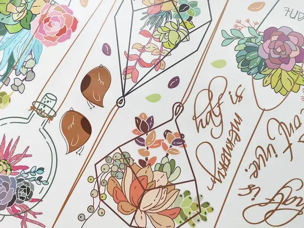 stickere perete flori colorate in ghivece suspendate