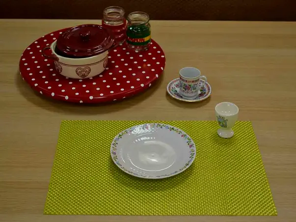 suport farfurie ella verde