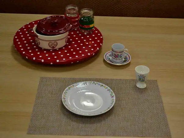 suport farfurie grana bej