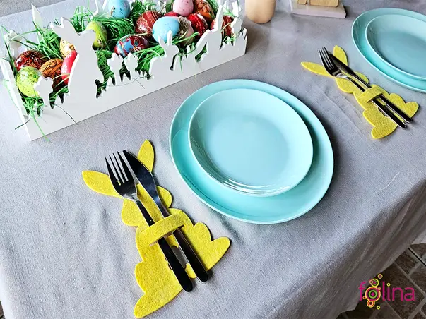 suport tacamuri masa iepurasi galbeni pentru masa de paste