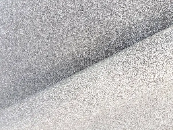 tapet argintiu cu sclipici glitter