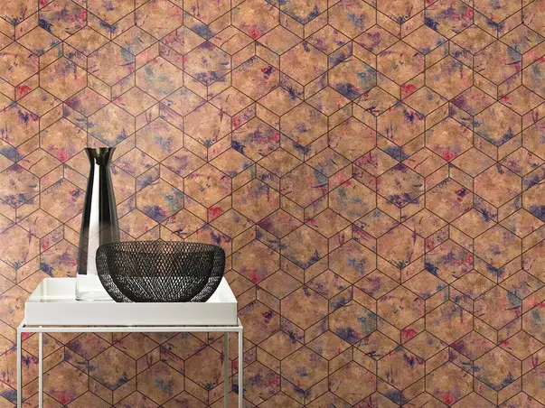 tapet bej auriu cu model geometric