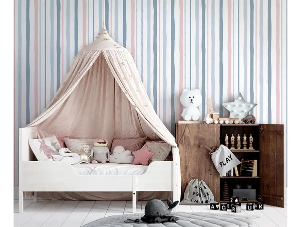 tapet camera copii cu dungi