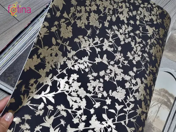 tapet negru cu model auriu ugepa adele