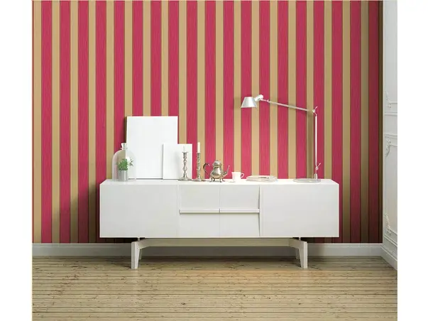 tapet roz cu dungi bej limonta