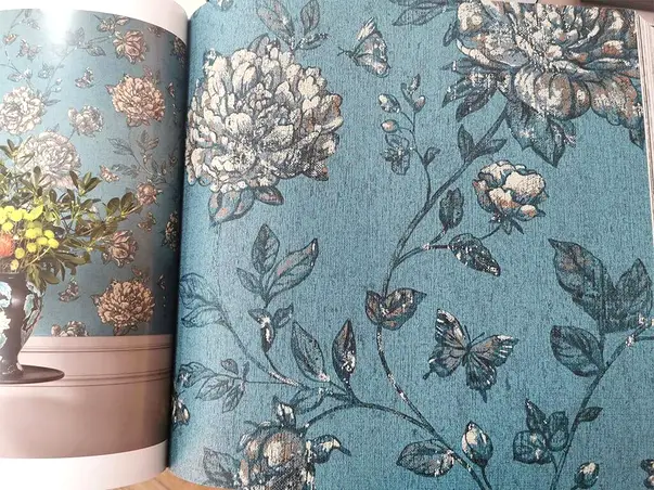 tapet verde cu flori