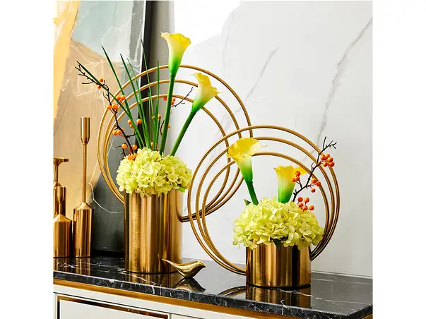 vaza decorativa aurie folina