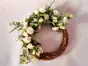 Coroniţă decorativă, Folina, flori artificiale albe, 30 cm