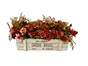 Aranjament cu flori artificiale roşii în cutie din lemn alb, 33x15cm
