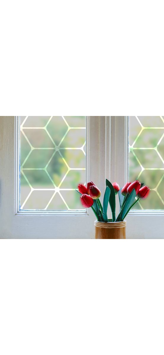Folie geam autoadezivă Geometric Diamonds, cu model decupat, rolă cu lățimea de 120 cm, racletă inclusă 