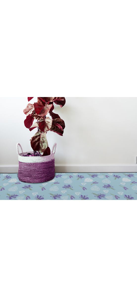 Covor antiderapant pentru hol si terasa din pvc, bleu cu model floral levănţică şi inimioare, linoleum antiderapant la rola de 100 cm lățime.