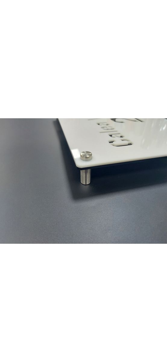 Plăcuţă 3D cu număr și/sau adresă casă, din plexi alb și negru, cu text personalizat