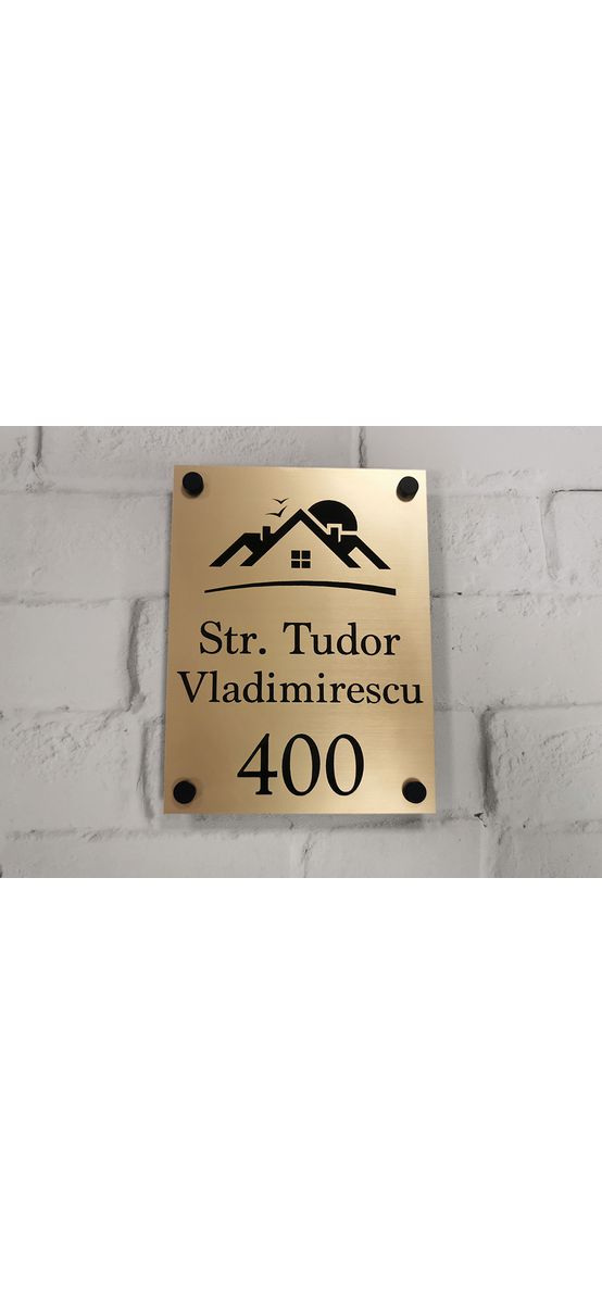 Plăcuţă cu număr și/sau adresă casă, din bond auriu, cu text personalizat