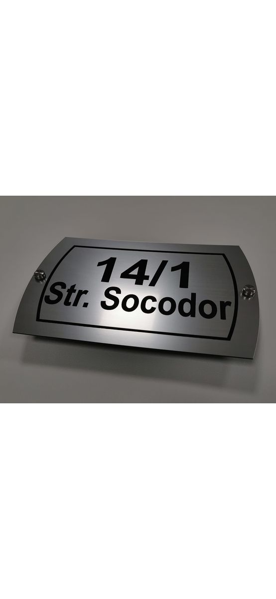 Plăcuţă nume și număr stradă, din bond argintiu mat, cu text personalizat prin gravare, modele diverse