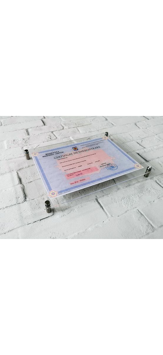 Plăcuță personalizată cu Certificatul de înregistrare pentru firme, din acril transparent, 35x25 cm, distanțiere incluse