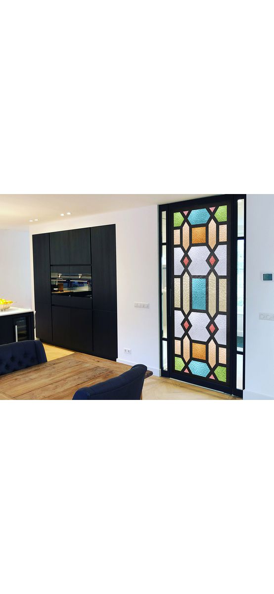 Folie sablare uşă din sticlă, Folina, vitraliu multicolor, rolă de 100x210 cm, cu racletă aplicare şi cutter incluse