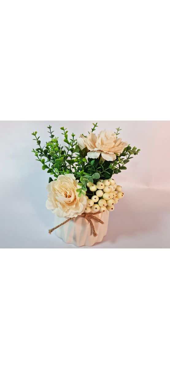 Aranjament flori artificiale, bujori crem în vas ceramic alb, 20 cm