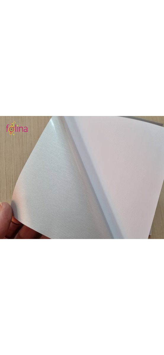 Autocolant argintiu cu efect metalic Brushed, folie autoadezivă bubblefree, rolă de 152x250 cm, cu racletă pentru aplicare