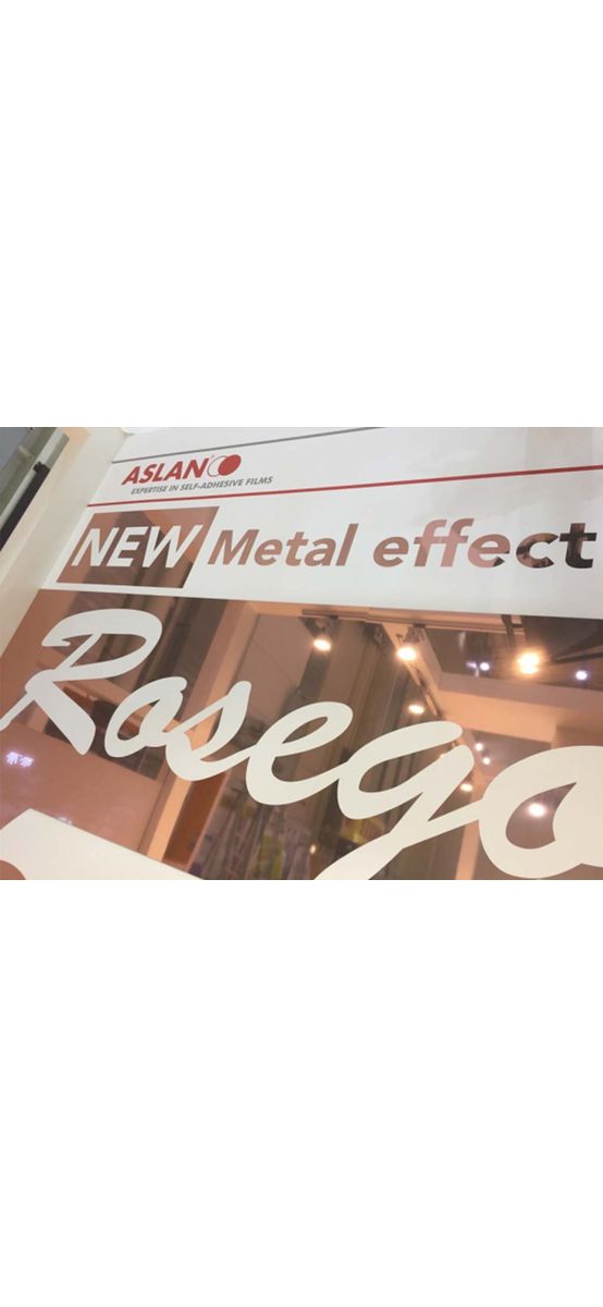 Autocolant rose gold, Aslan, cu efect metalic lucios, rolă de 62x100 cm