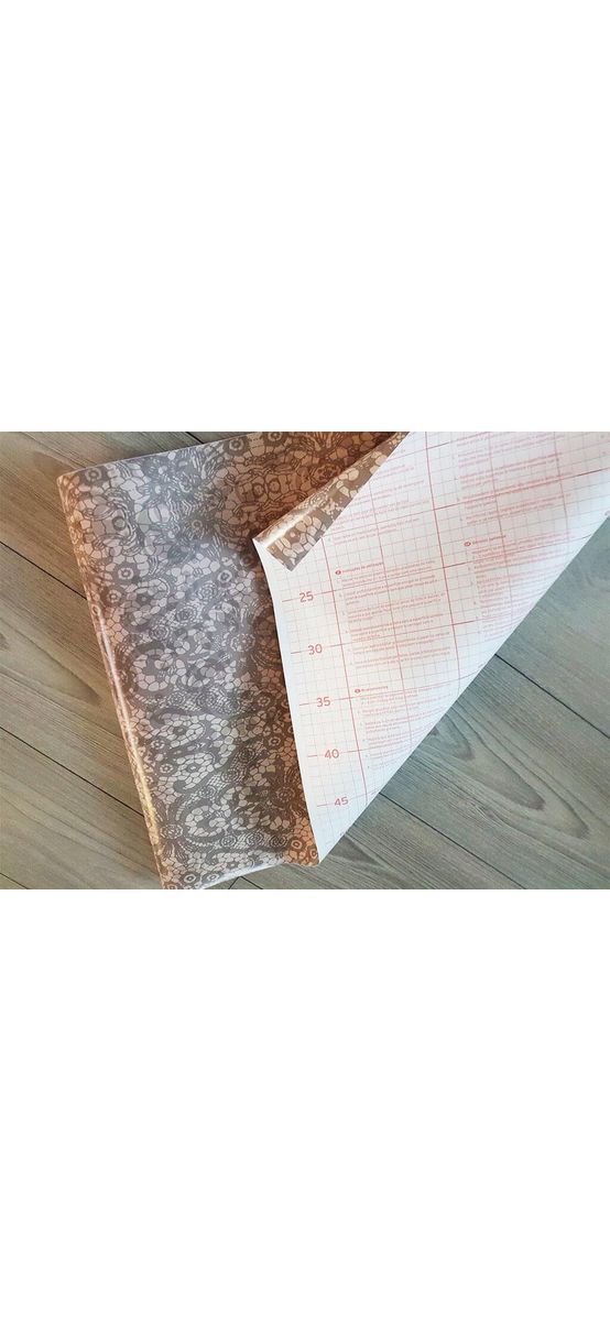Autocolant mobilă decorativ Aurora, d-c-fix, bej cu imprimeu dantelă gri, rola de 45 cm x 5 metri