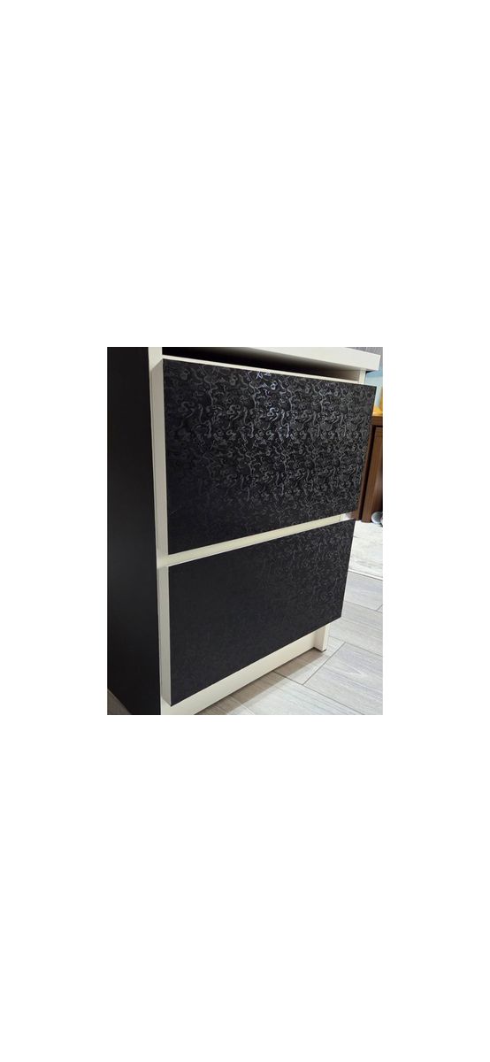 Autocolant mobilă negru embosat, model fluid decorativ - 75x250 cm