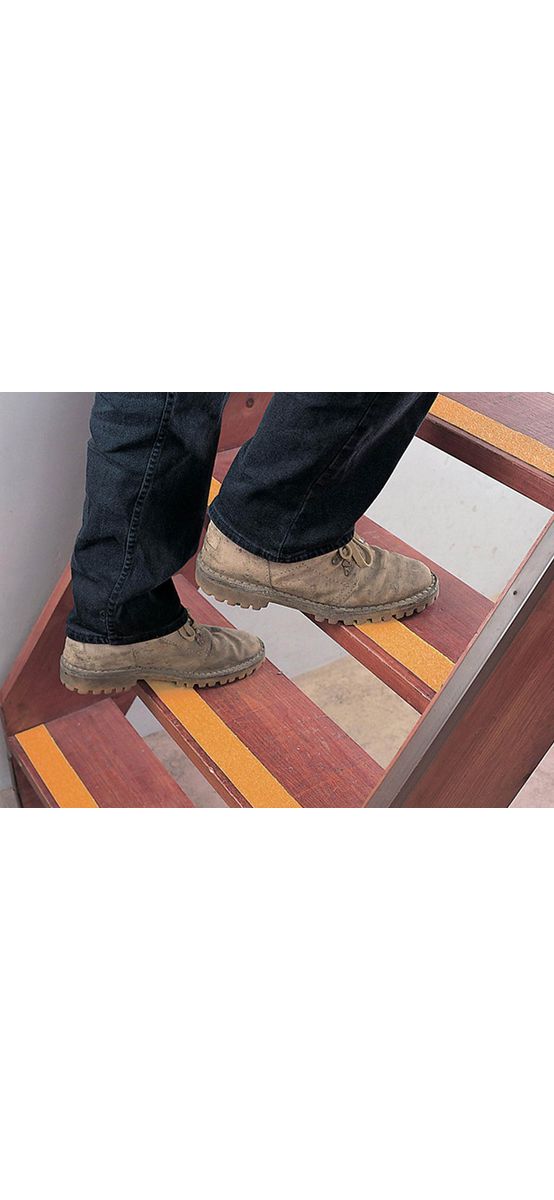 Bandă antialunecare, antiderapantă,  autoadezivă cu granulație grosieră, culoare galbenă, ideală pentru scări și podele, rolă 5 cm x 5 m