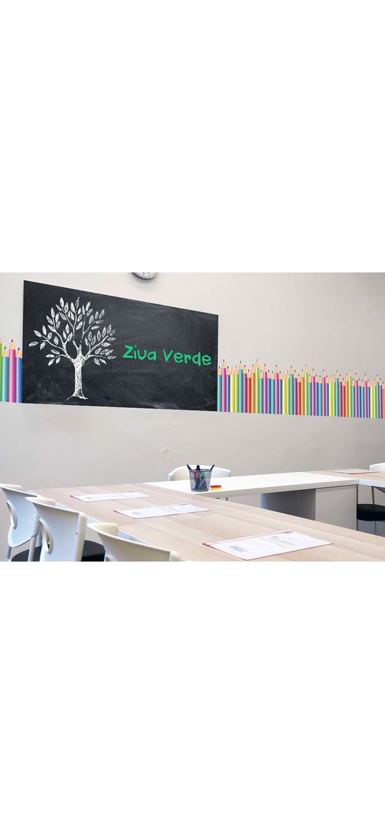Set autocolant tablă de scris neagră şi bordură creioane colorate, Folina EDU71, decor pentru grădiniţe şi şcoli