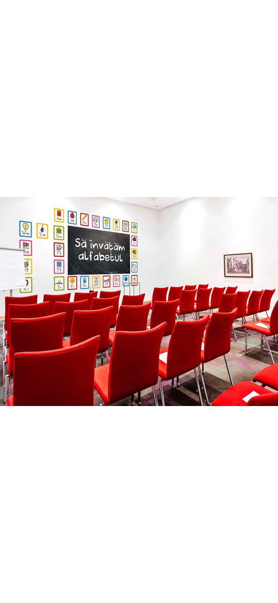 Set autocolant tablă de scris neagră şi stickere alfabet, Folina EDU70, decor pentru grădiniţe şi şcoli